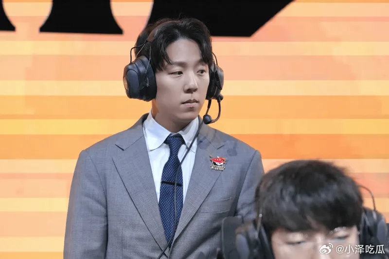 去年三个赛段AL皆晋级前三，更换教练后第一赛段却止步第四这两年al吹的倒是挺厉