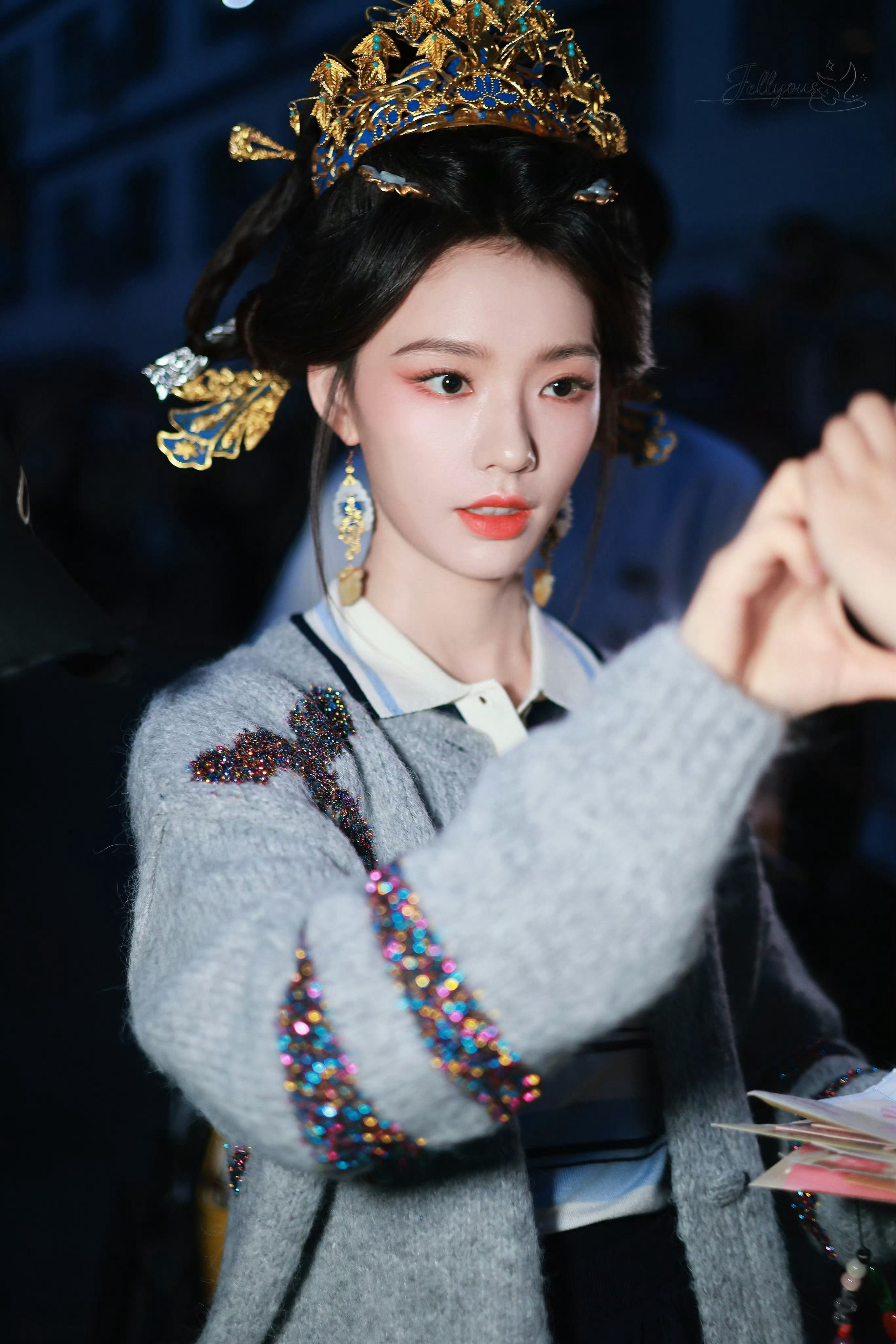 ！好漂亮的头饰期待一下衣服～～～林允《归鸾》