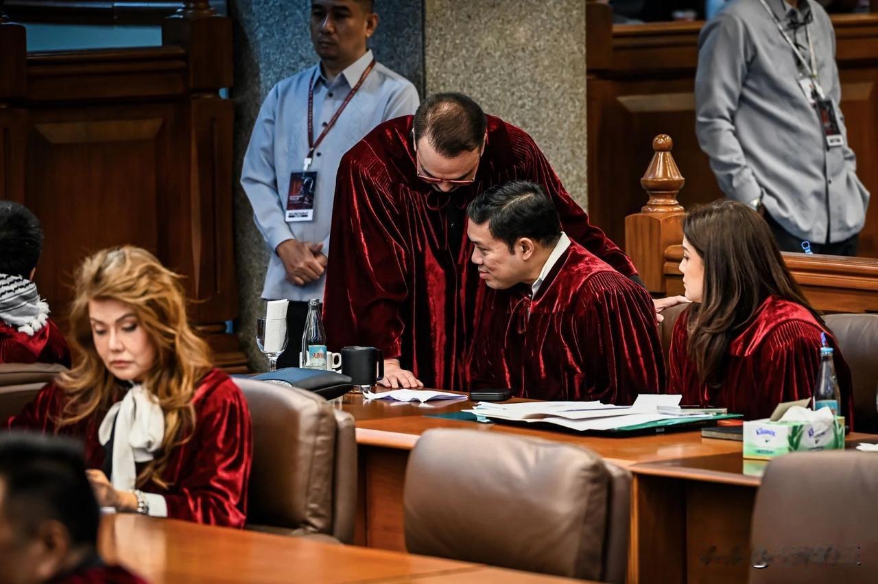 菲律宾副总统弹劾法庭裁定，定罪副总统莎拉·杜特尔特所需的“绝对多数”（即三分之二
