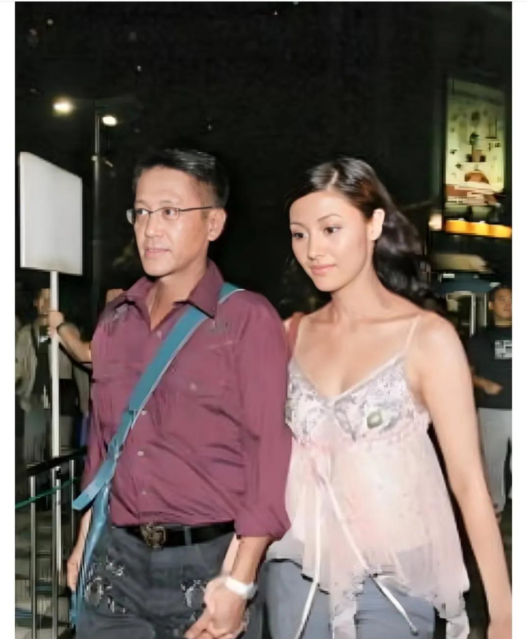 36岁的李嘉欣，那时的她感觉有点配不上许晋亨。