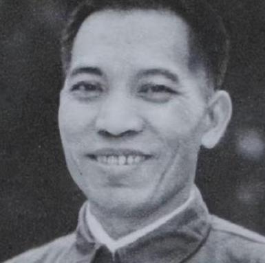 1979年，我军攻打越军炮台受阻，打了100多发炮弹，都攻不破，这时，一个炊事员
