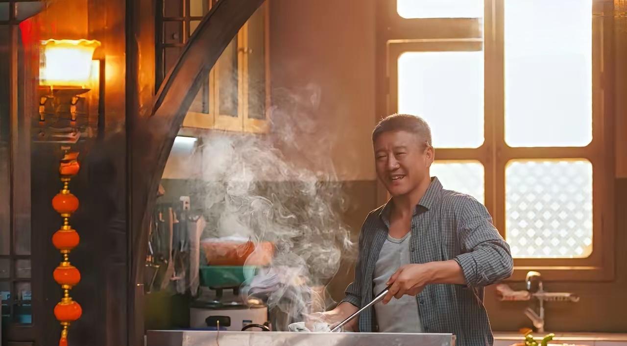 昨晚看了央8黄金档电视剧《四喜》一、二集，就被剧情深深地吸引了！