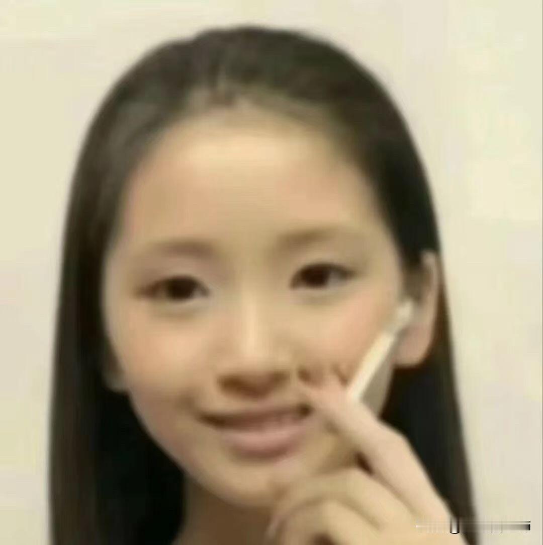 给公司垫了3000块两个月了还没报下来上个月出差，公司让我先垫钱，说回来后报