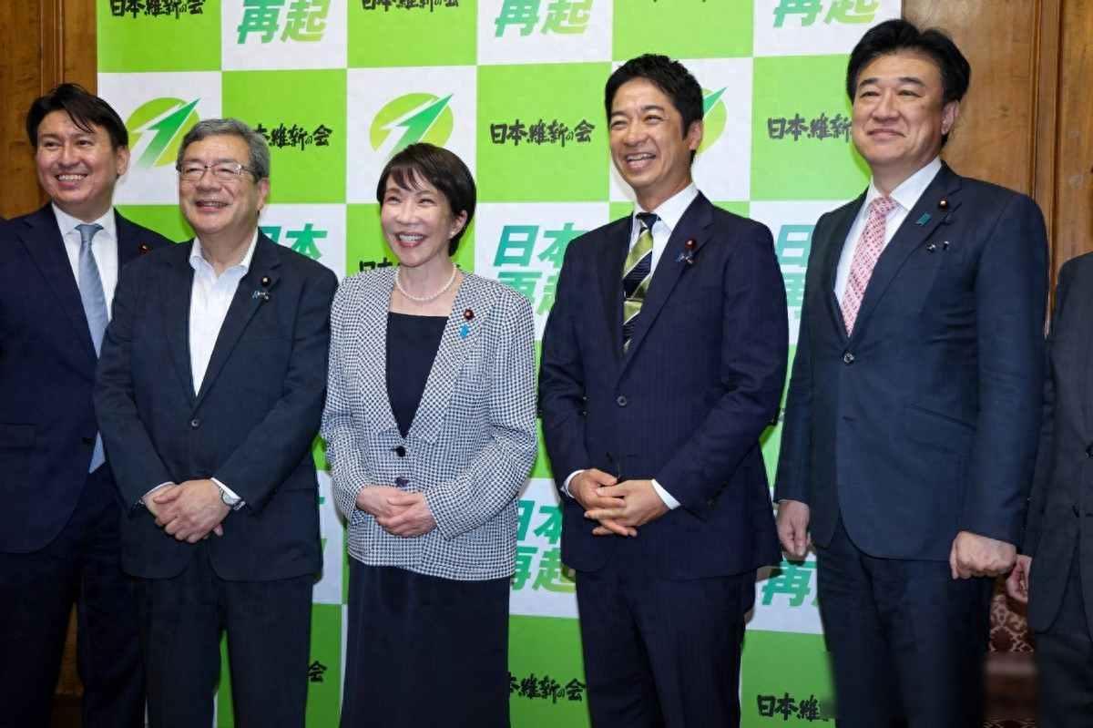 123比121险胜！高市早苗强推迁都致民调暴跌，日本要乱了？日本首相高市早苗2
