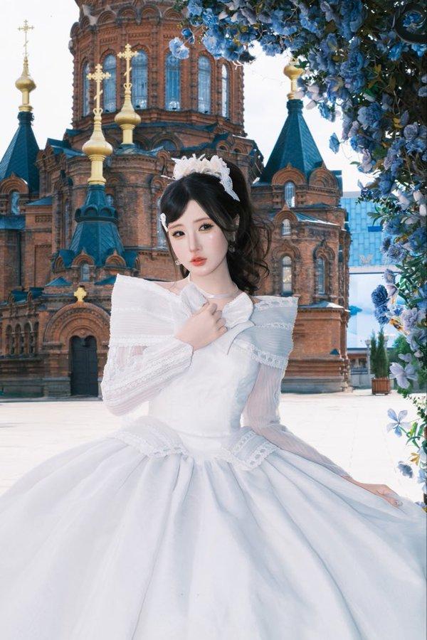 父母来自新疆的华裔日本妹子的首次独自海外旅行：前往我国的哈尔滨。　　妹子说：城