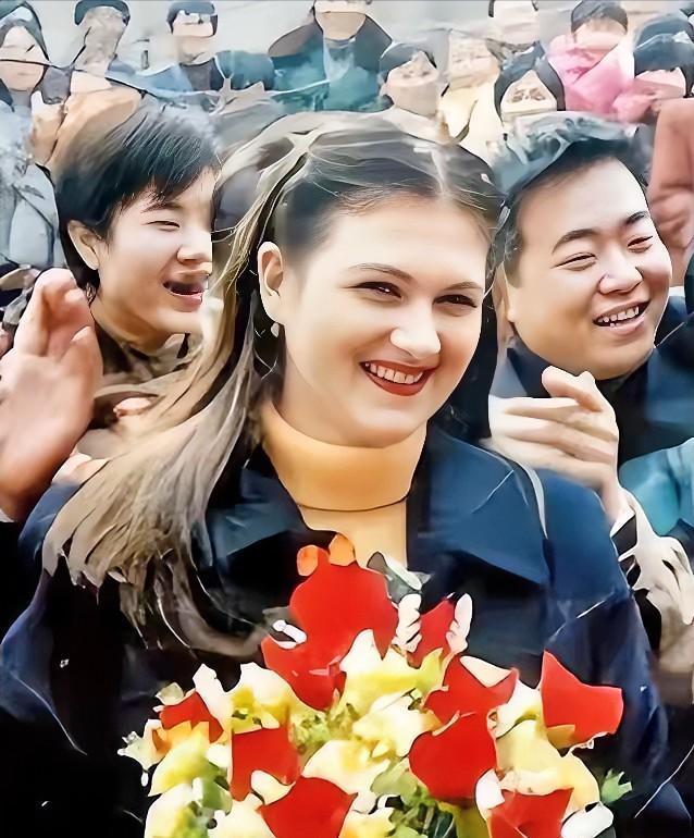 泪目！23岁乌克兰女子，远嫁给河南穷小伙，婚姻8年，生下3个儿子，都上了乌克兰国