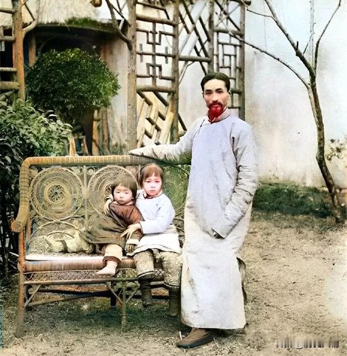 林徽因的父亲林长民（1876—1925年），字宗孟，福建闽侯人，出身书香门第，祖