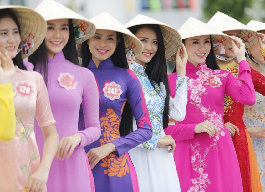 美国人白鲁恂为什么要说中国是伪装成国家的文明？这句话猛一听像是在夸中国历史悠久、