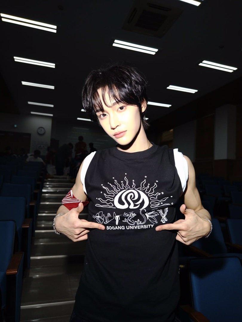wonbin🎸阳光信用🎸每日一善0000火龙果的种植方法如下：选地施
