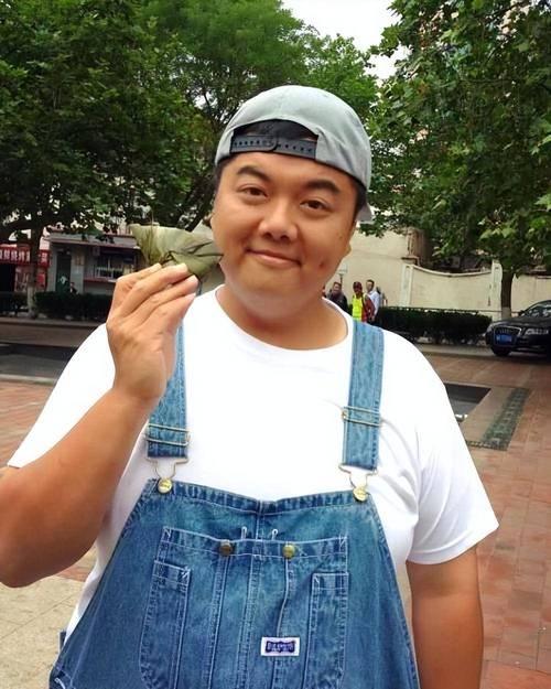 百花影后卫诗雅低调返港！读懂林子聪那句通透的艺人感悟看了卫诗雅，才知