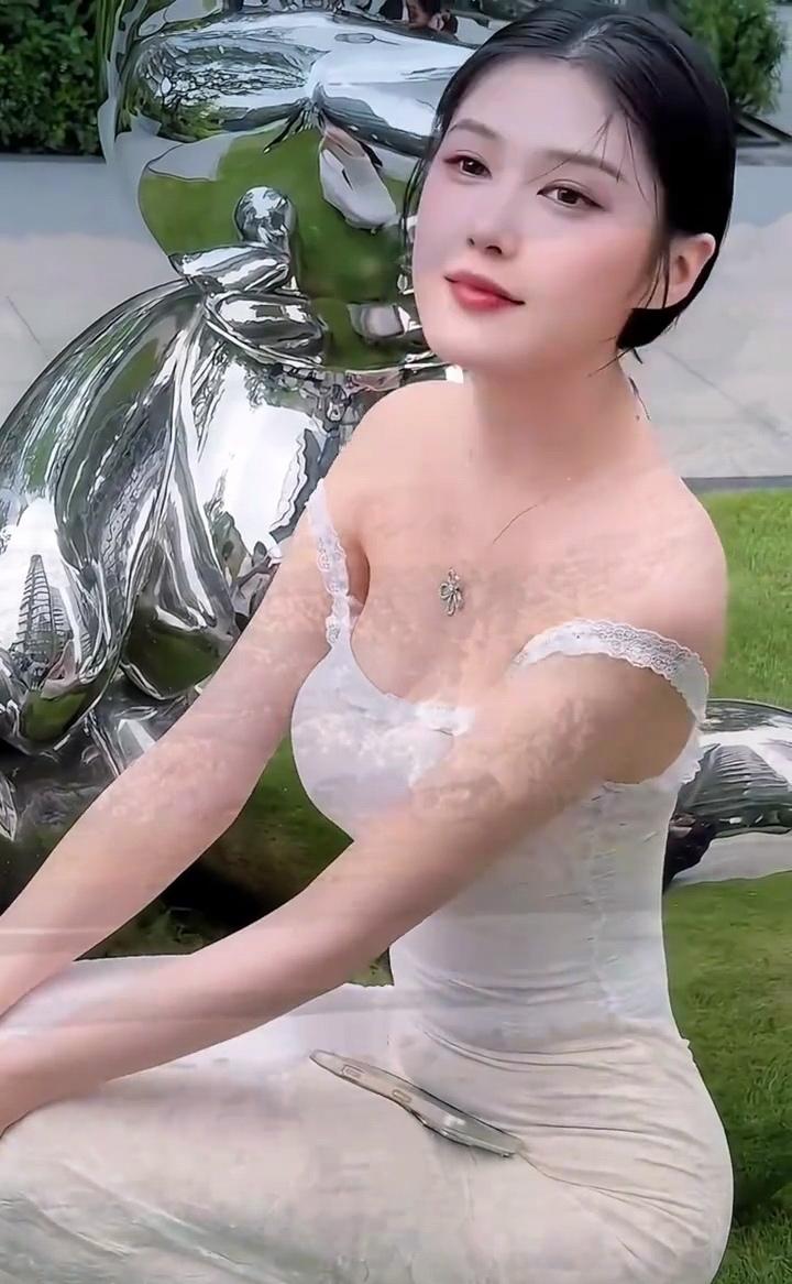程儿美丽动人[赞][赞]娱乐好身材美丽动人