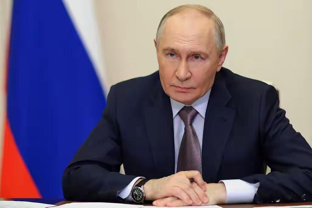 大帝普京“出手”直接破局中东博弈。4月25日，伊朗驻俄大使贾拉利公开宣布，伊朗