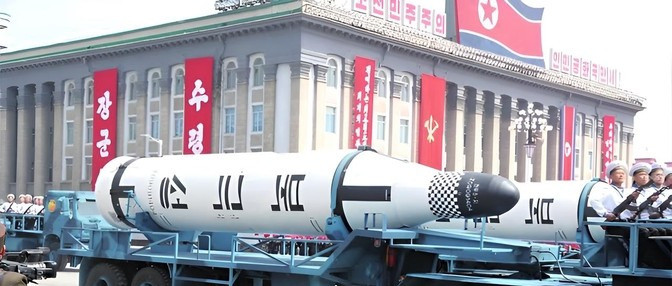 朝鲜伊朗核武路子差别大想象一下，两个国家都被世界老大盯上