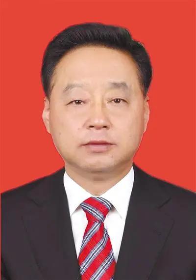 原西藏自治区党委常务副书记丁业现被查，曾任自治区常务副主席。丁业现，1960年1