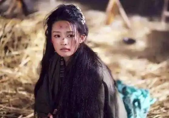 1126年，宋徽宗将自己最宠爱的女儿25岁福金公主灌醉，送入金人帐中。福金公主醒