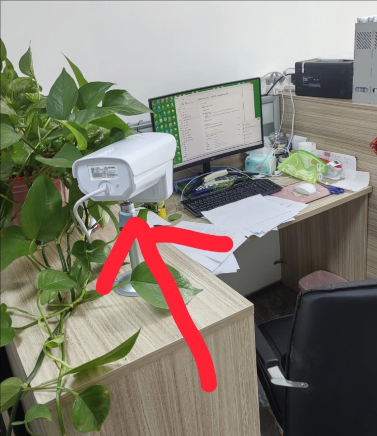 我真是服了，我上个班至于吗？真想辞职不干了！