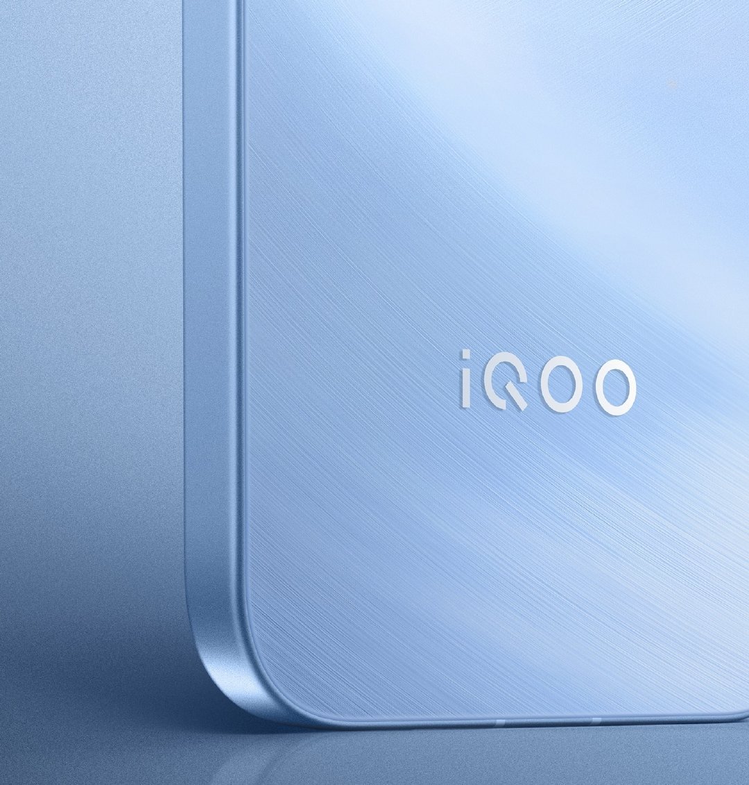 数码闲聊站iQOOZ11Turbo爆料，1月见!6.59寸大R角直屏，高通