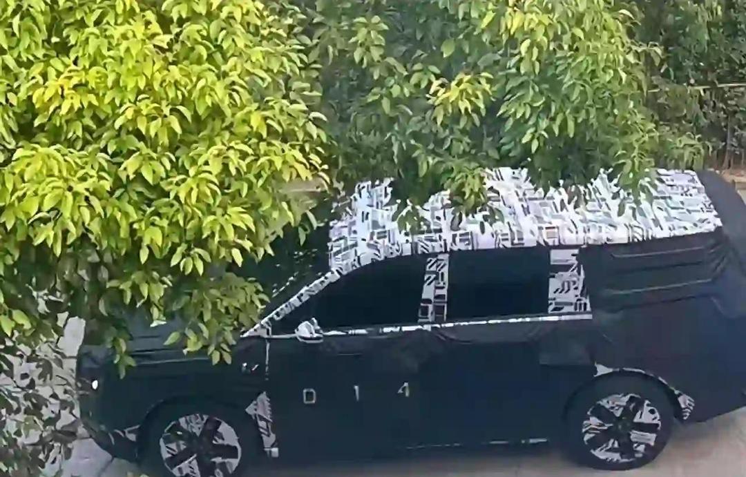 小米三箭齐发剑指比亚迪日前，有媒体爆料小米汽车的新车规划中，已有三款重磅车型