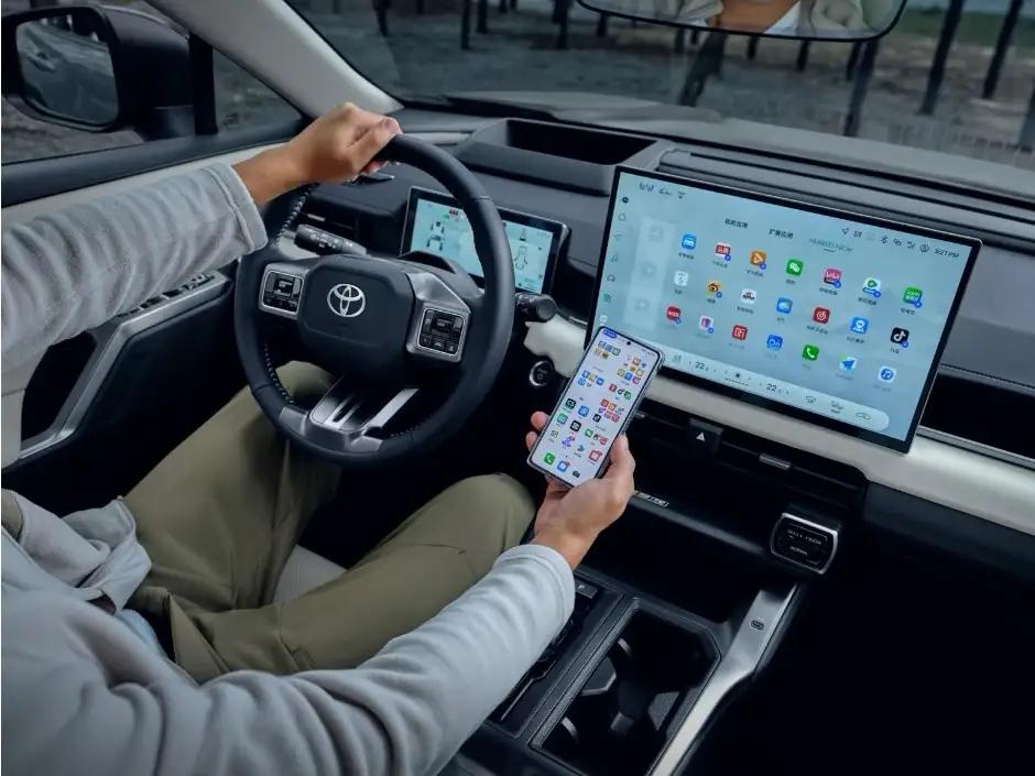 好车值得关注！最近，一辆车的交付，在中国车市激起热议。2026年1月9日，一