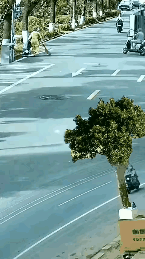 赶巧了看的人眼花缭乱一共有几起事故