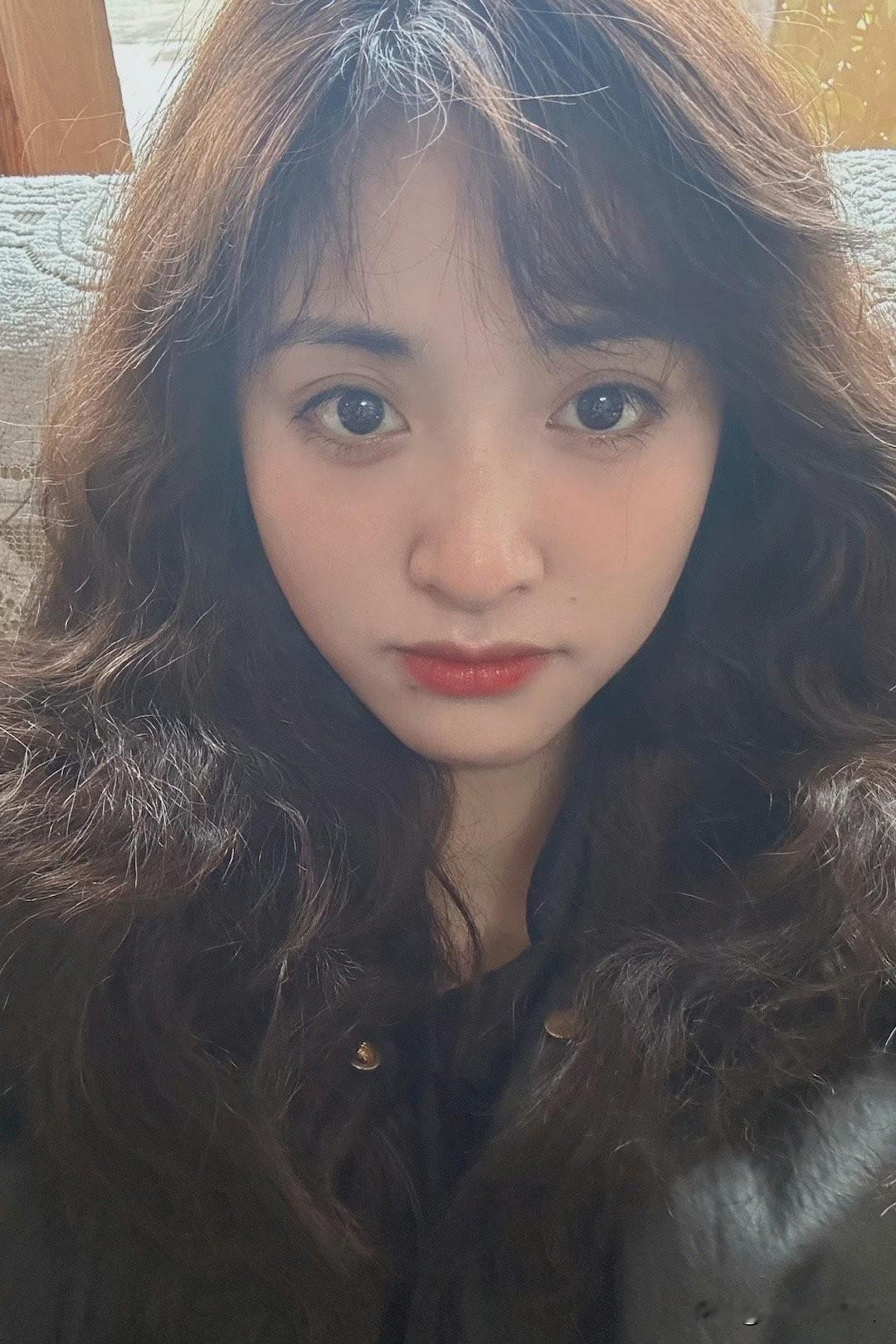 已经有三个人出来为沈月发声了大家没有觉得奇怪吗？当事人王鹤棣错就错在直白的表