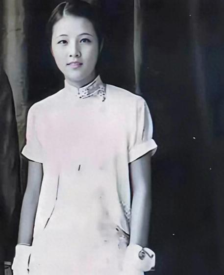 1938年7月，17岁郭翼青嫁给56岁程潜。新婚当晚她直言：“你年纪太大，我才不
