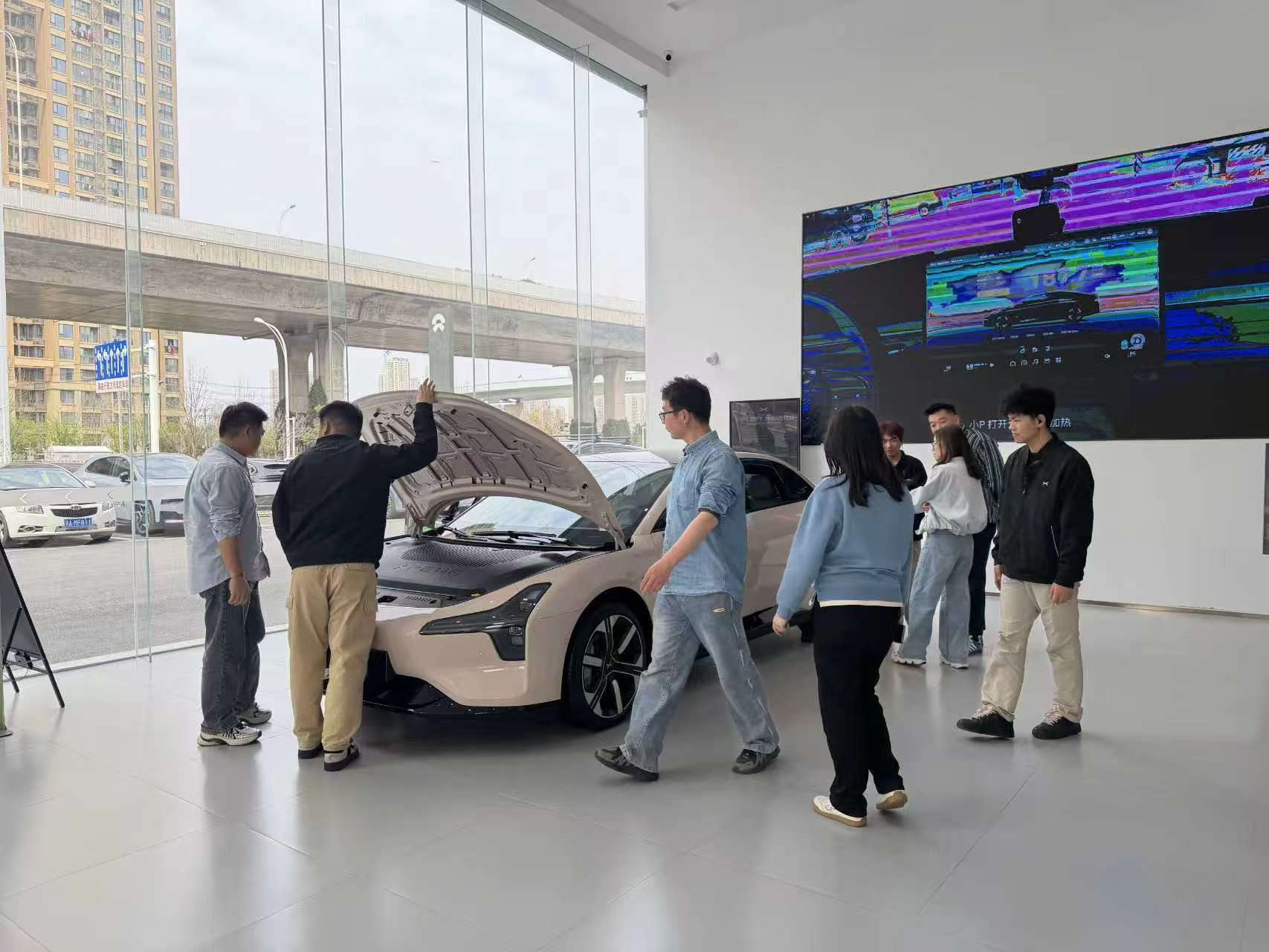 2026款小鹏MONAM03，试驾量直接翻倍了，从3月27号到现在，门店天天爆