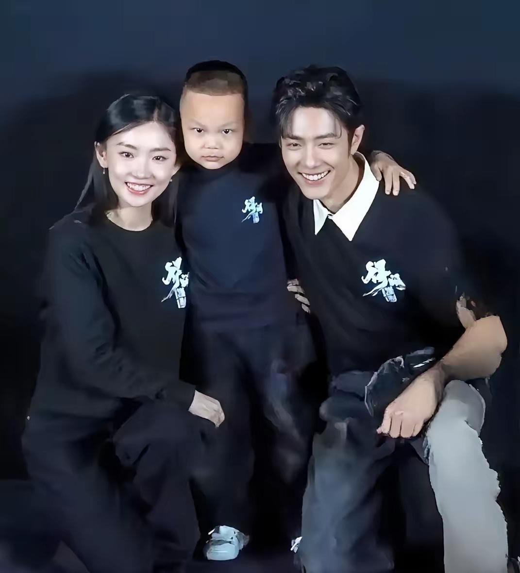 我好像突然明白了，为什么《得闲谨制》会让肖战来演了，不为别的，肯定是看中了肖