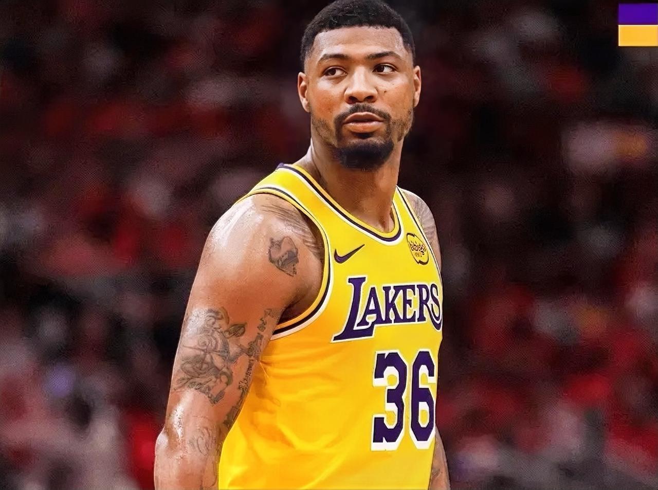 斯玛特告诉你一支球队的精神属性有多重要！三场打完才发现一件事，湖人并不是单核球