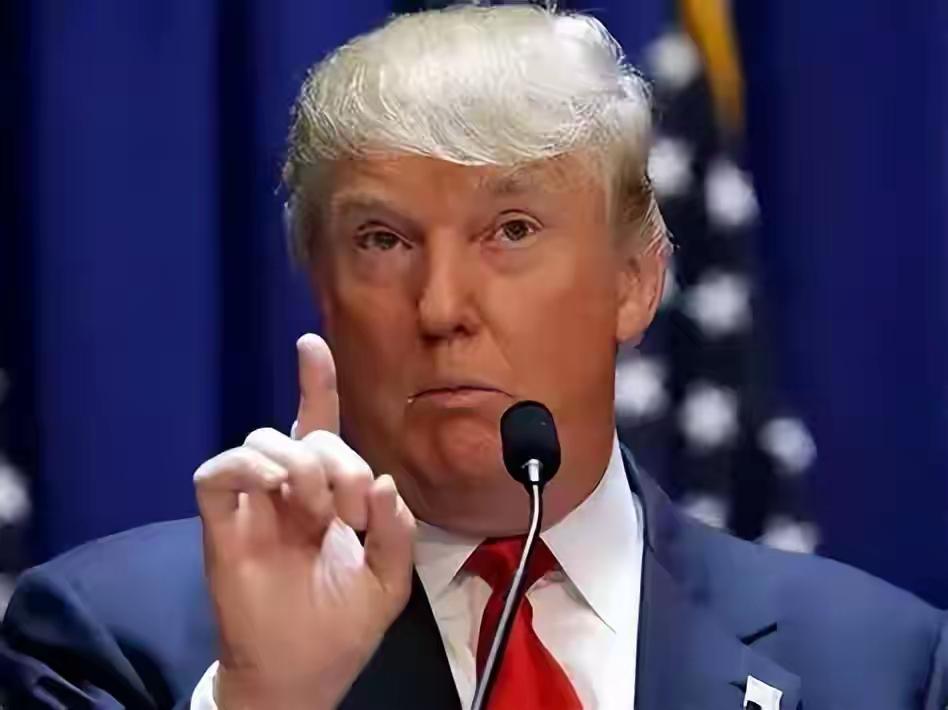 激怒中国后果严重，美专家警告特朗普：赶紧妥协，战争已近在眼前近日，美国《国家利