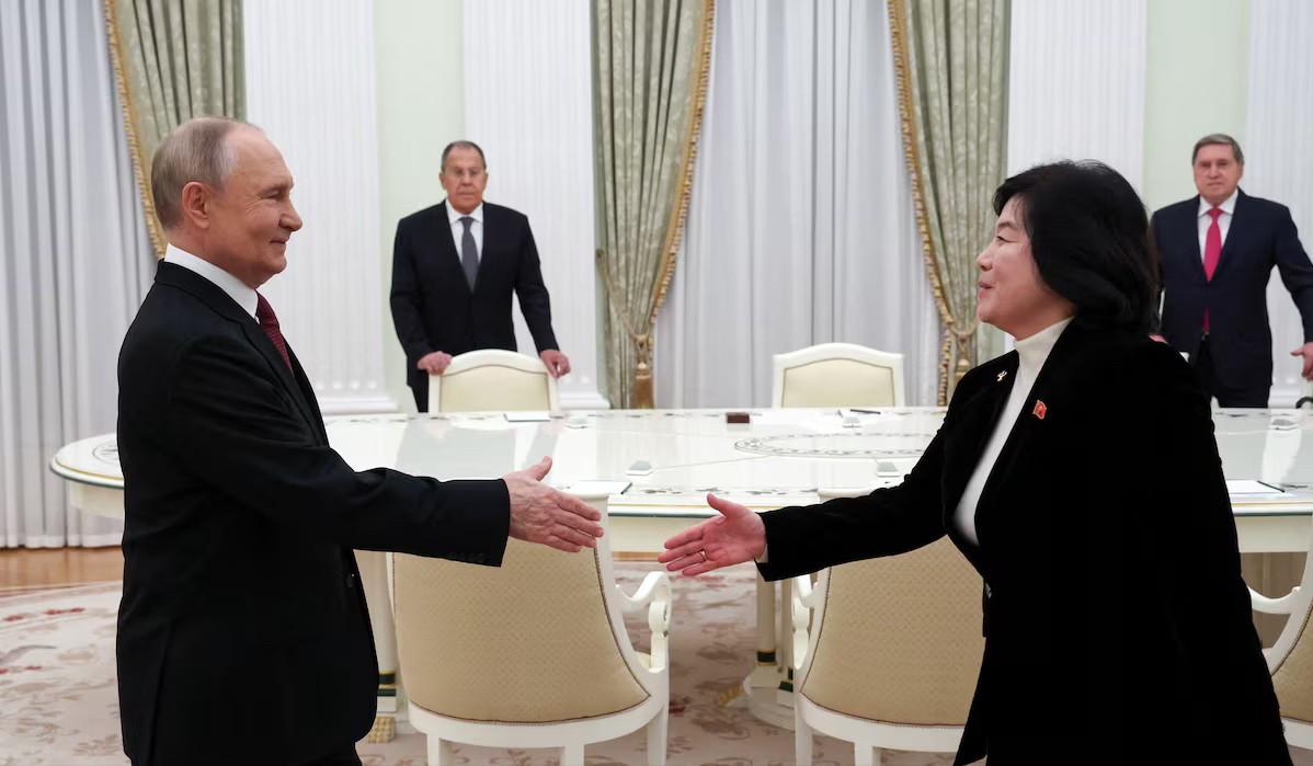 乌克兰的冬天，可能比想象中更冷。普京跟朝鲜外务相崔善姬见了个面，聊得那叫一个