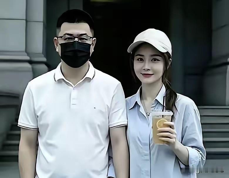 自己亲生女儿读大学的学费，他推三阻四。转头呢？几百万几千万地往外人手里送。真就想