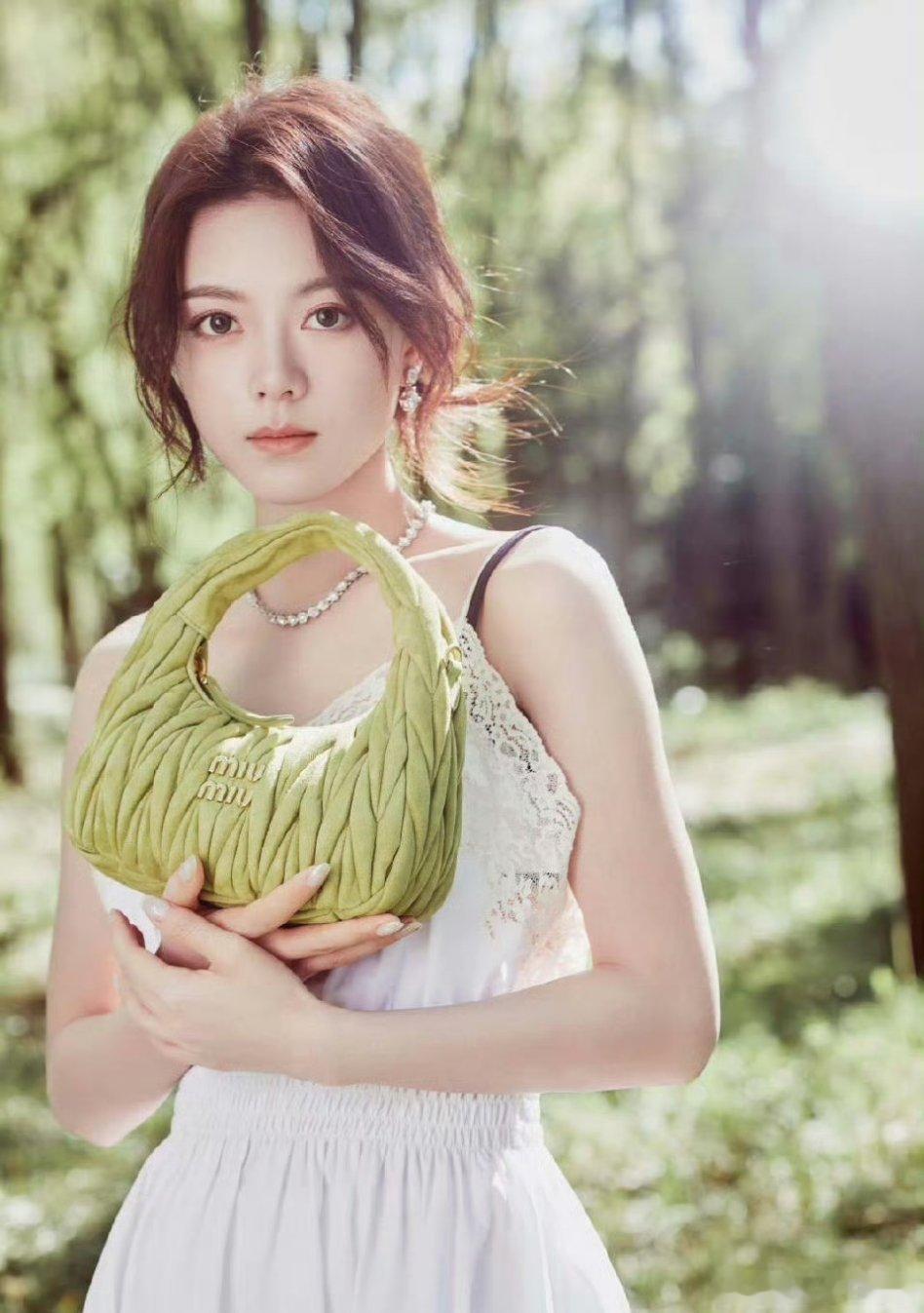 赵今麦刘浩存李兰迪卢昱晓同品牌大片，你最喜欢谁的演绎🙌​​​