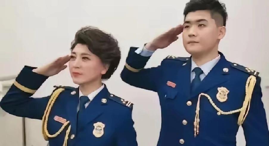 海军文工团的闫学晶，怎么也没想到，2026年的开年第一颗雷，是自己亲手引爆的。