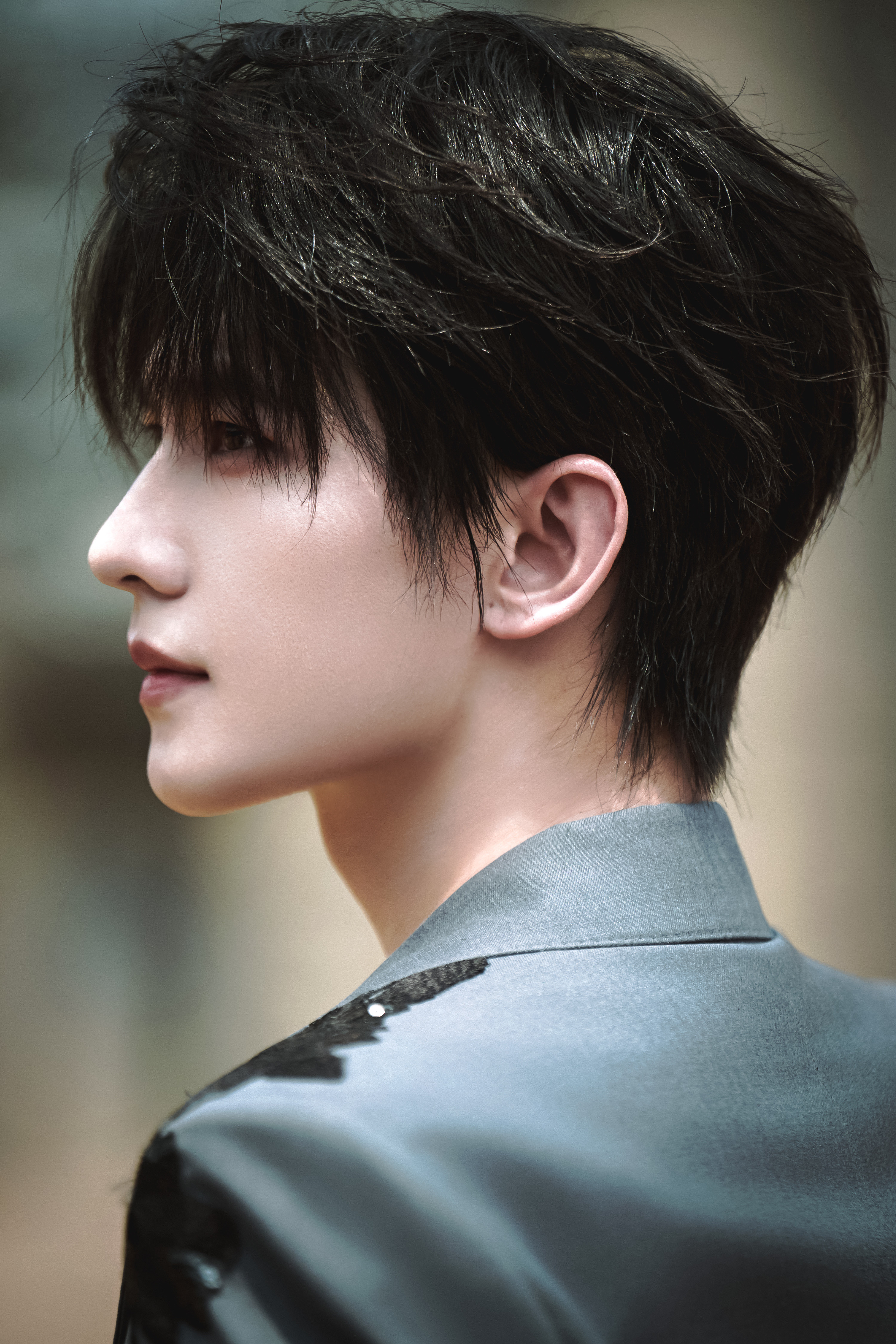 杨洋-请欣赏完全震撼级别美貌、杨洋来河南也得抱捆蒜苔回去