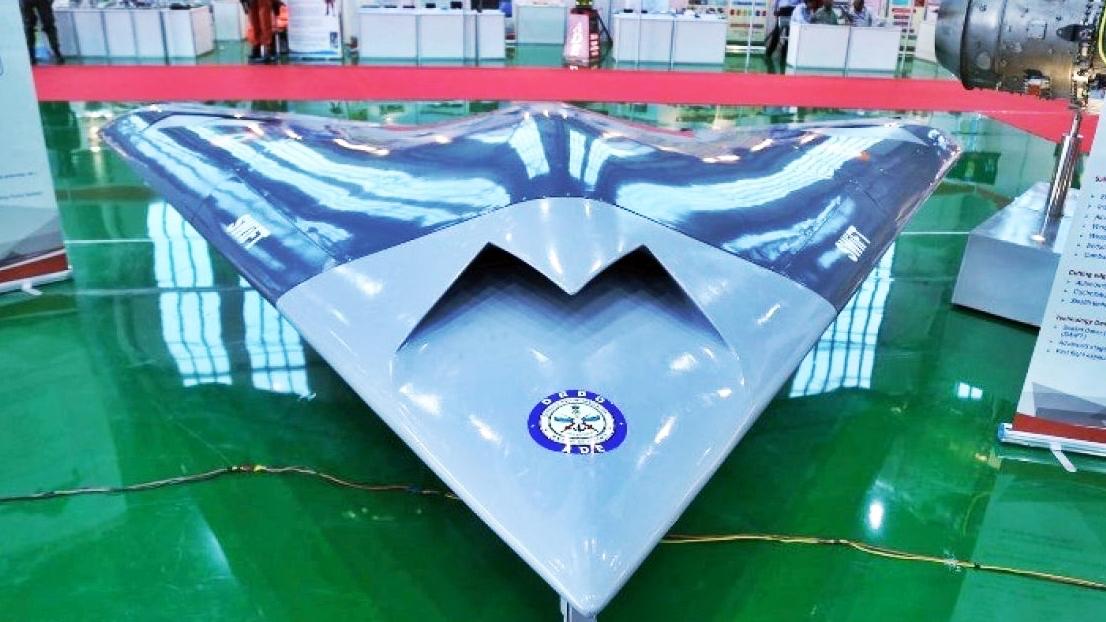 印度13吨级隐身无人机