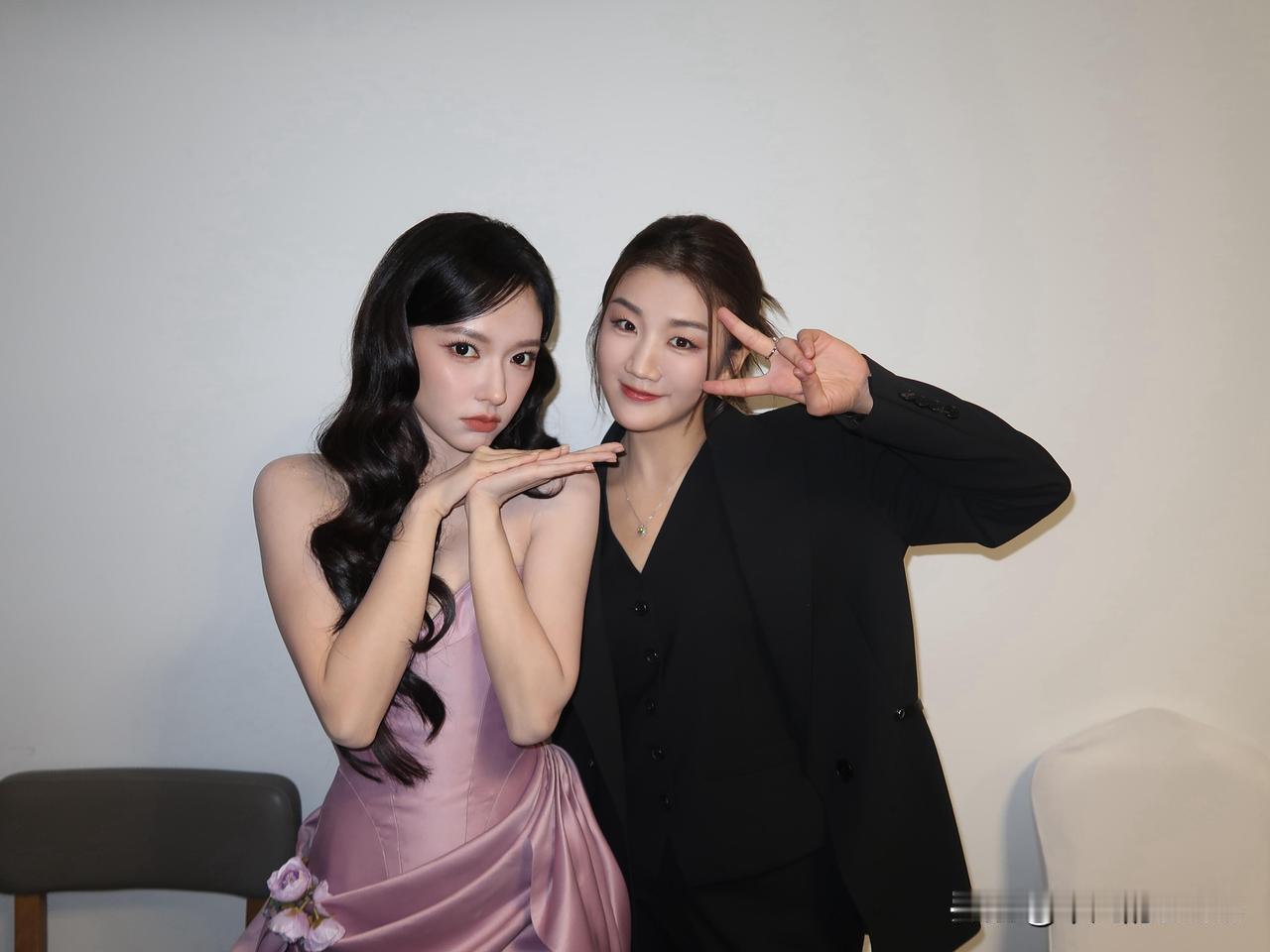 12月4日，陈梦更新动态，并配文说道：“一些边边角角。”大梦前段时间在厦门参