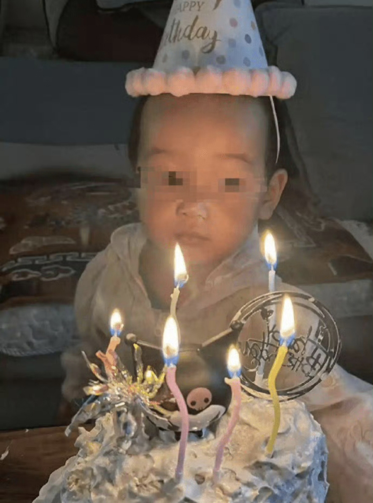 四川凉山2岁失踪女童确认遇难，警方排除刑事案件经过17天的紧张搜寻与全面调查，