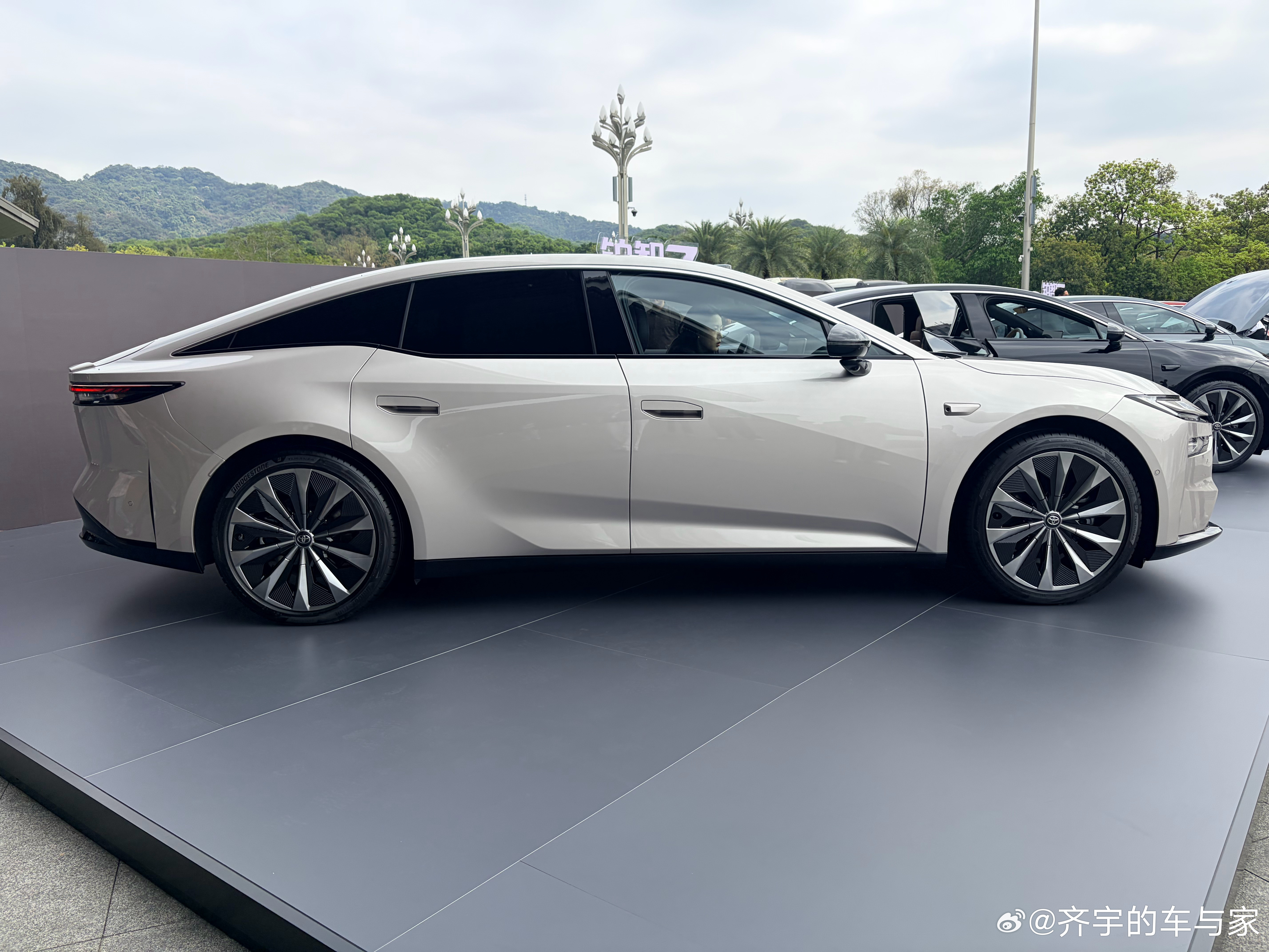 刚看完广汽丰田铂智7的发布会，预售15.68万起，有点超预期了，先说几个参数感受