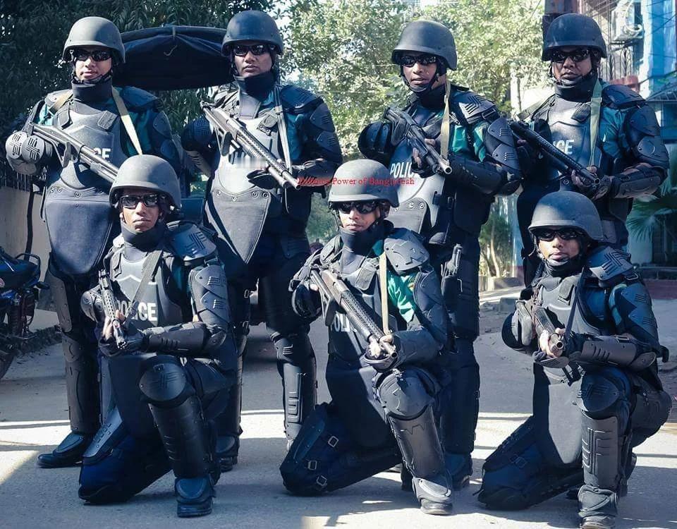 孟加拉国紧急防暴和反应小组一色中国装备霰弹枪头盔防暴服