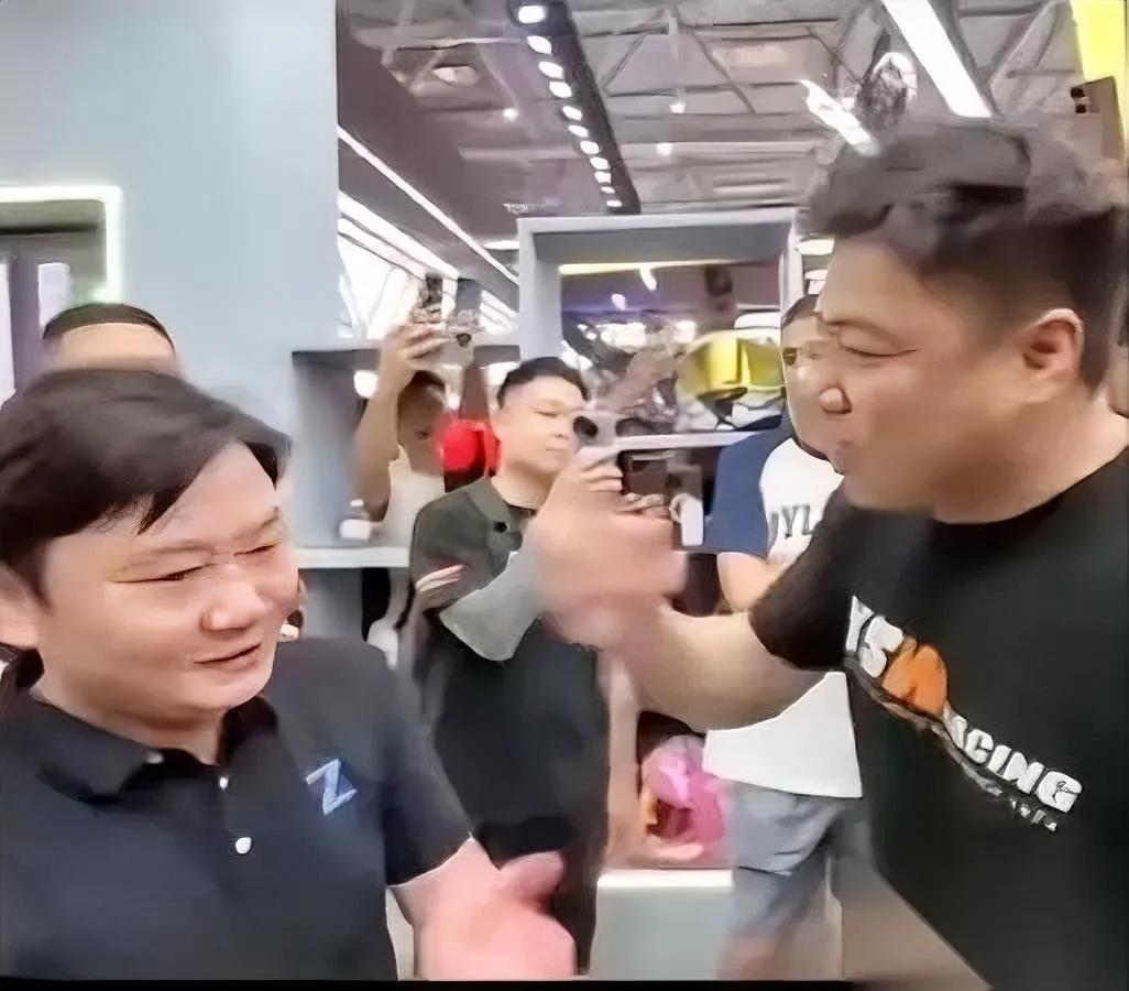 张雪拿冠军了有人脸疼了半年前当众骂他痴心妄想的人，现在早就躲没影了。