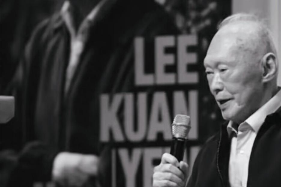 李光耀谈到治理贪腐，李光耀说：这个很容易，你一个官员拥有工资之外的巨额财富，这就