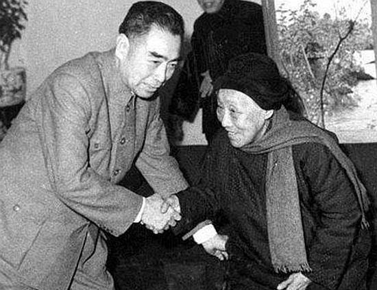 1972年何香凝病逝前提一要求，周总理：我代表党中央、毛主席同意“总理，我只求