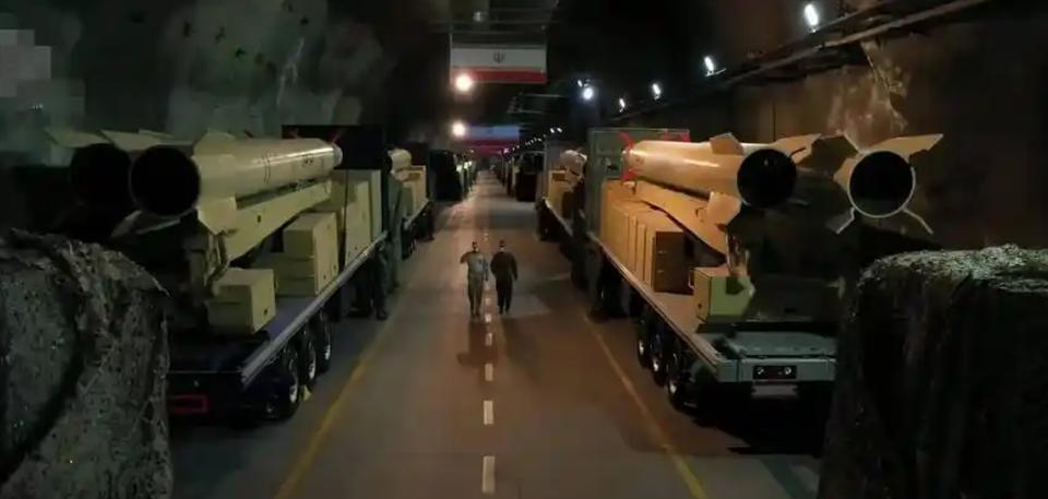 美以暴揍伊朗，本想炸毁伊朗核设施，不料加速全球核扩散以色列突袭伊朗核设施后，美