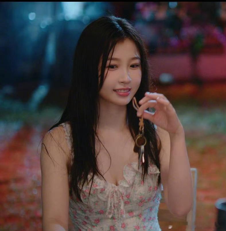 如果你看双轨，你也会为姜暮昏头吧她昏头了他昏头了我也昏头了虞书欣1218生日快乐