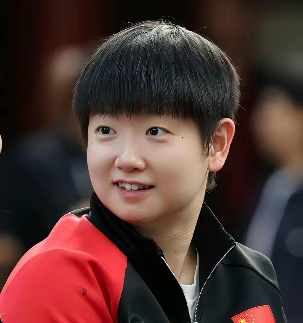 刘丁硕这话也太戳人了！网友问他为啥不叫孙颖莎“莎宝”，他腼腆笑说：“我一叫她就翻