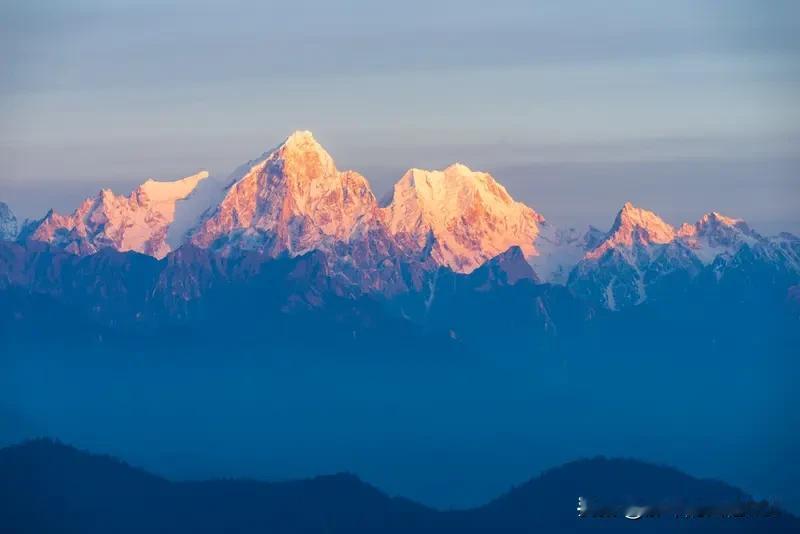 你在山顶拍到了什么绝美风景?我来分享在山顶拍到的绝美风景啦！之前去郎茂山，那山
