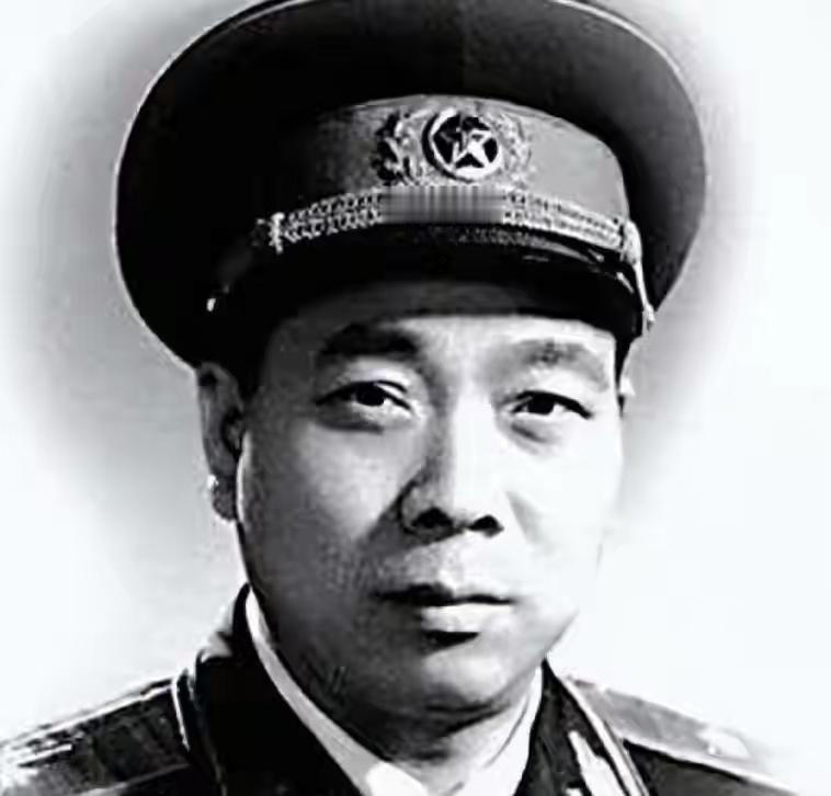 一九五零年调离西藏前，他举起手中的枪，对着天空连续扣动扳机，直到弹夹里的子弹全部