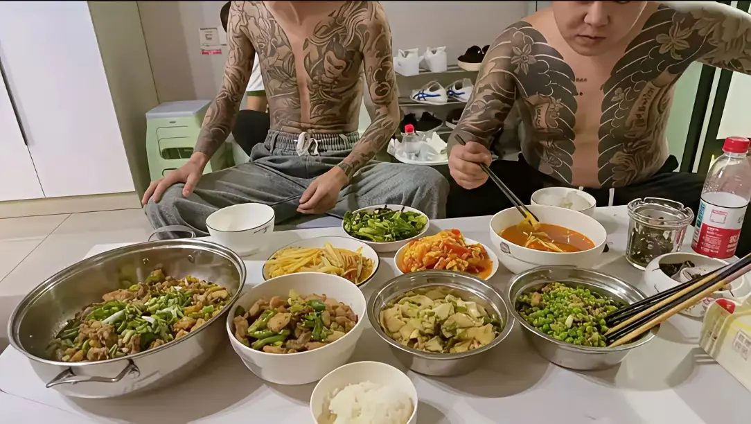 这顿饭吃的，我是提心吊胆