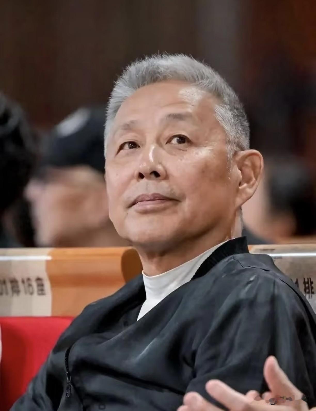 陈道明说：“你有退休金，子女就很孝顺；你有存款，子女就盼着你早点死；你病了，日子